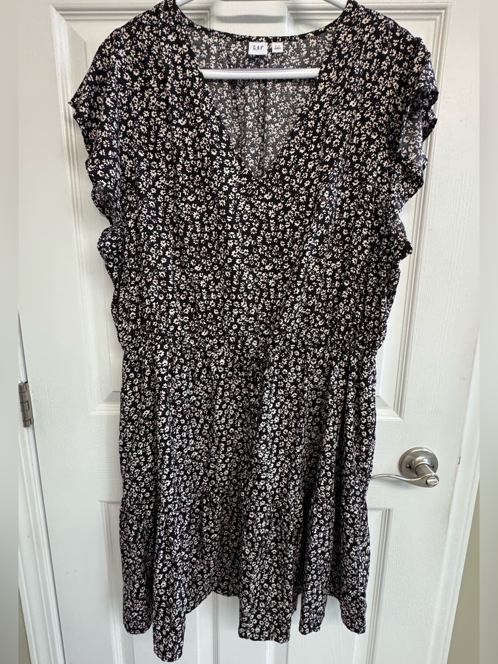 GAP Black Knee Length Dress with White Ditzy Floral Print